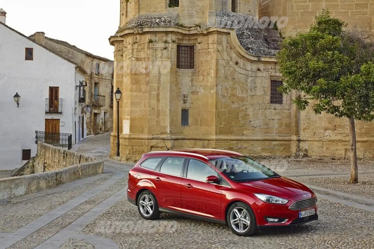 Ford Focus restyling: tutte le immagini più belle (31)