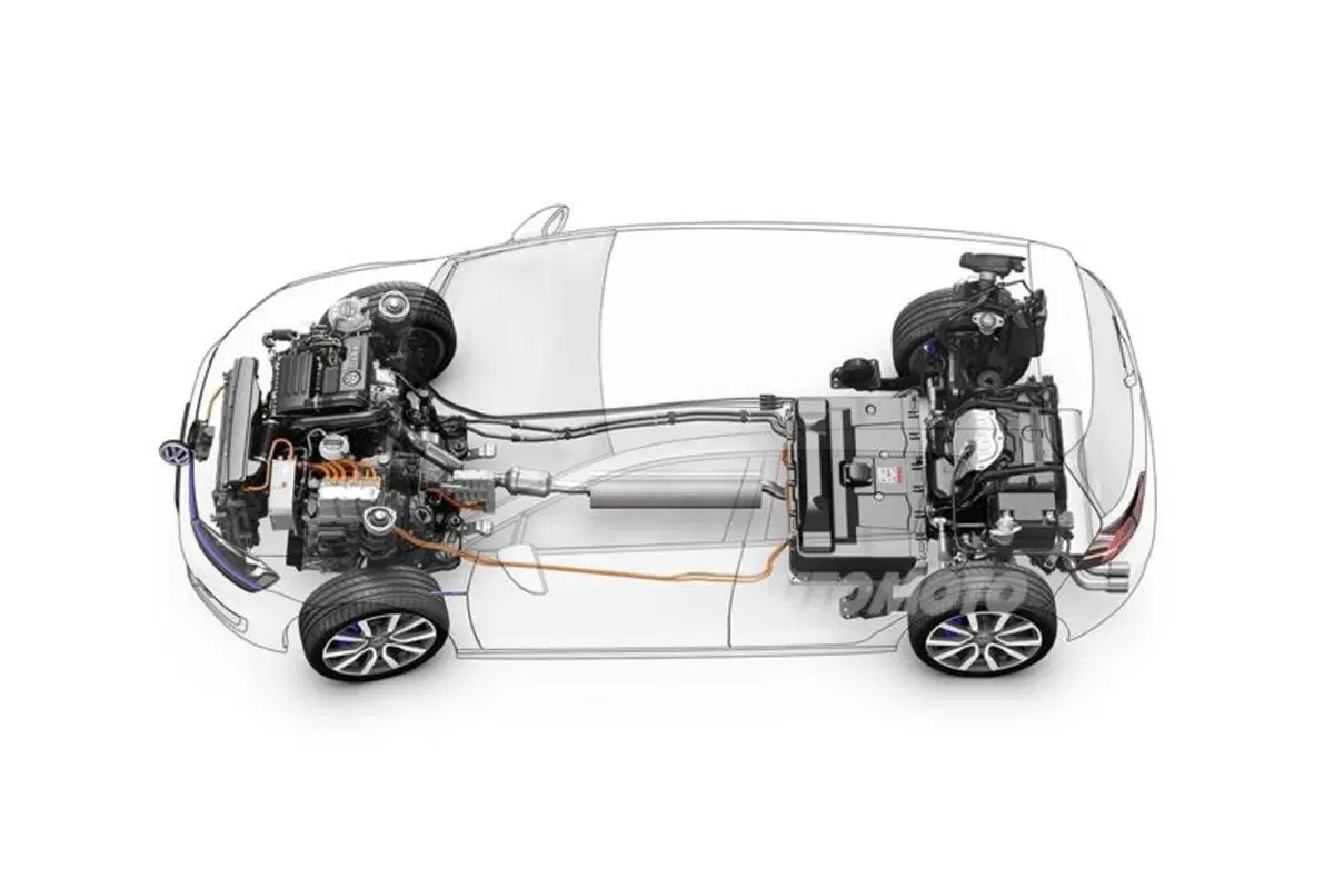 Quanto costa la Volkswagen Golf GTE: ecco i prezzi di listino (26)