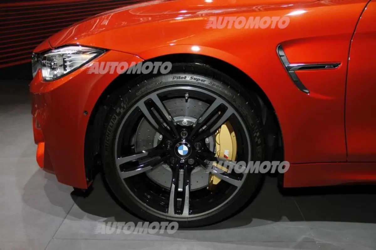 BMW al Salone di Parigi 2014 (36)