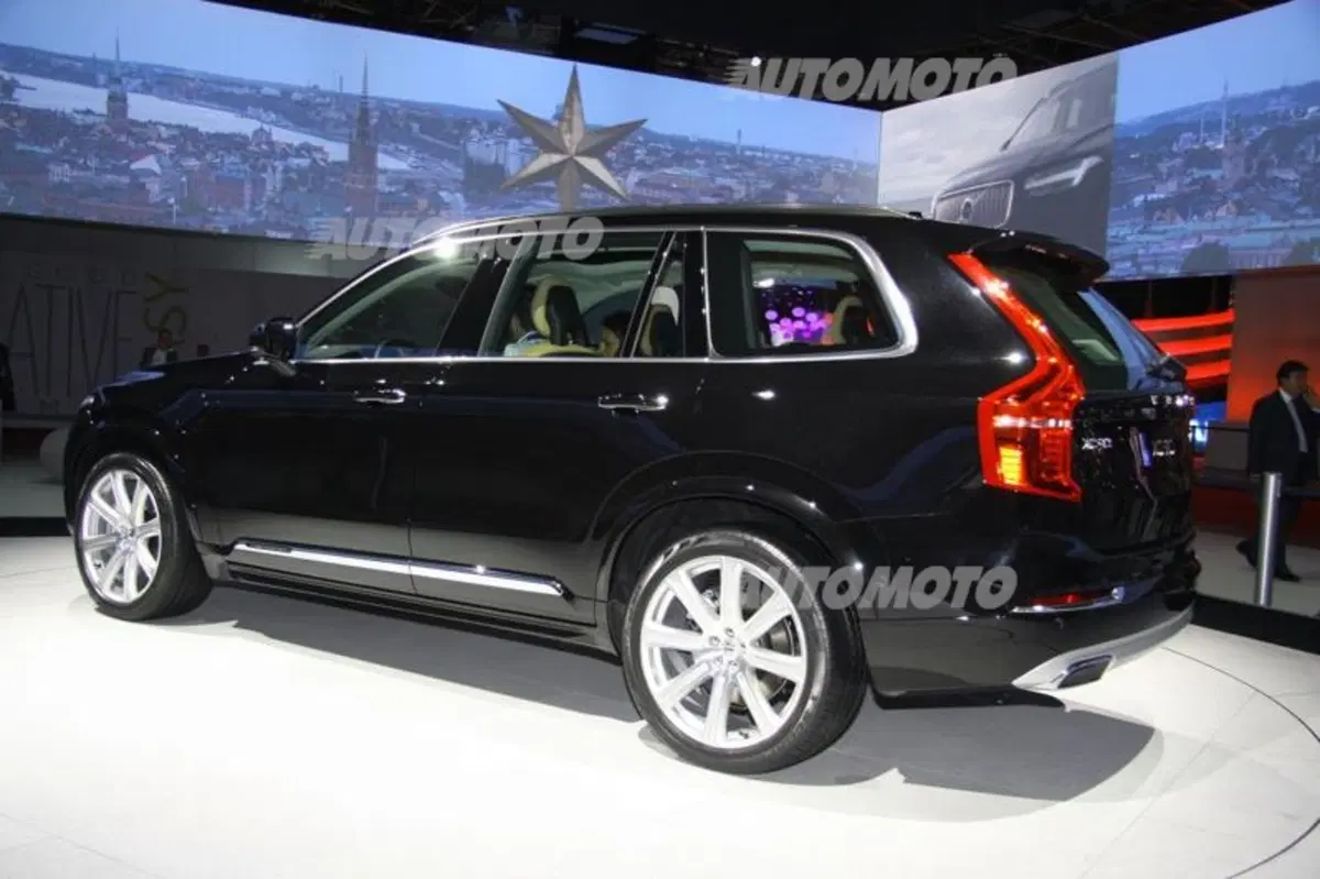 Volvo al Salone di Parigi 2014 (3)