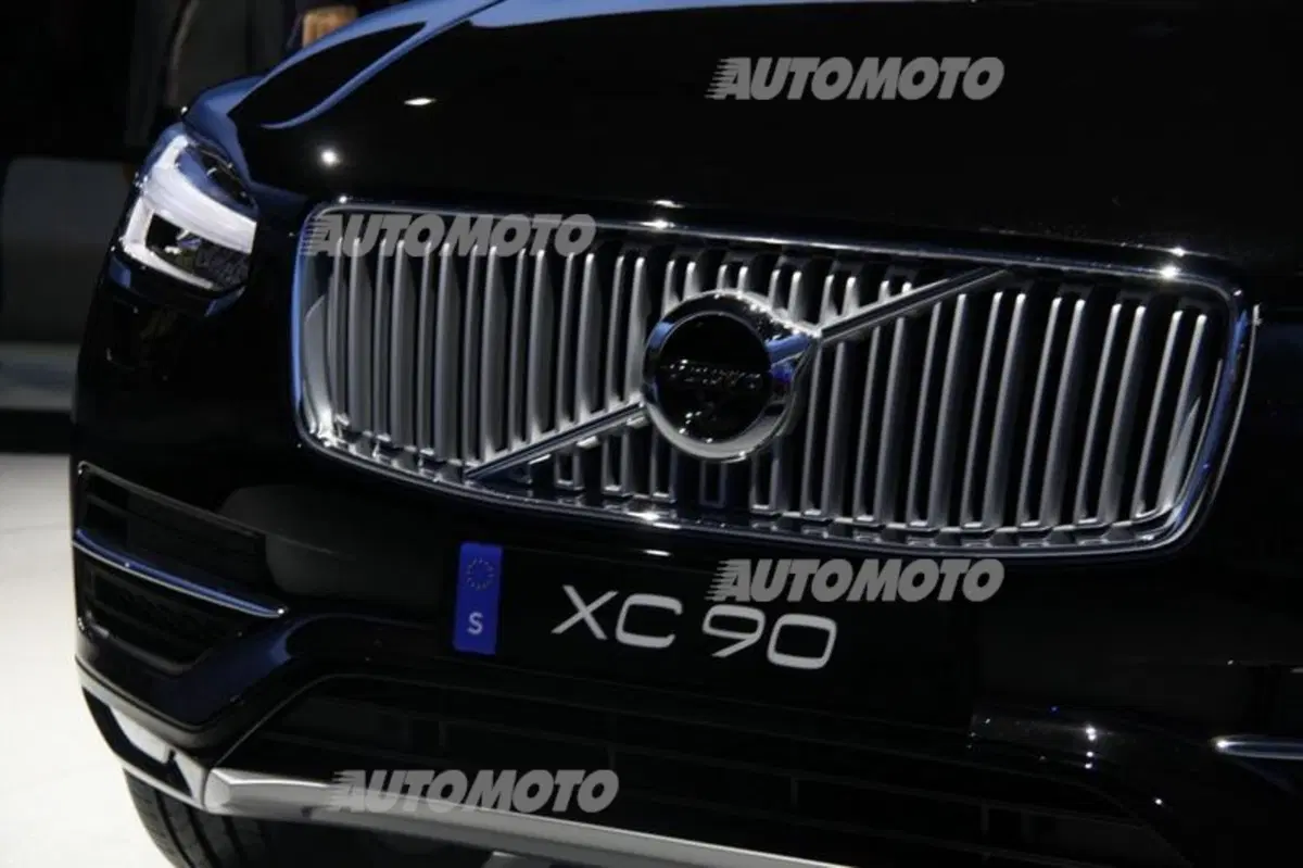 Volvo al Salone di Parigi 2014 (6)
