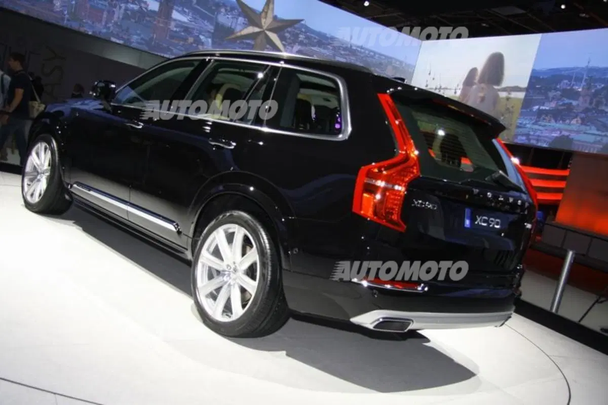 Volvo al Salone di Parigi 2014 (7)