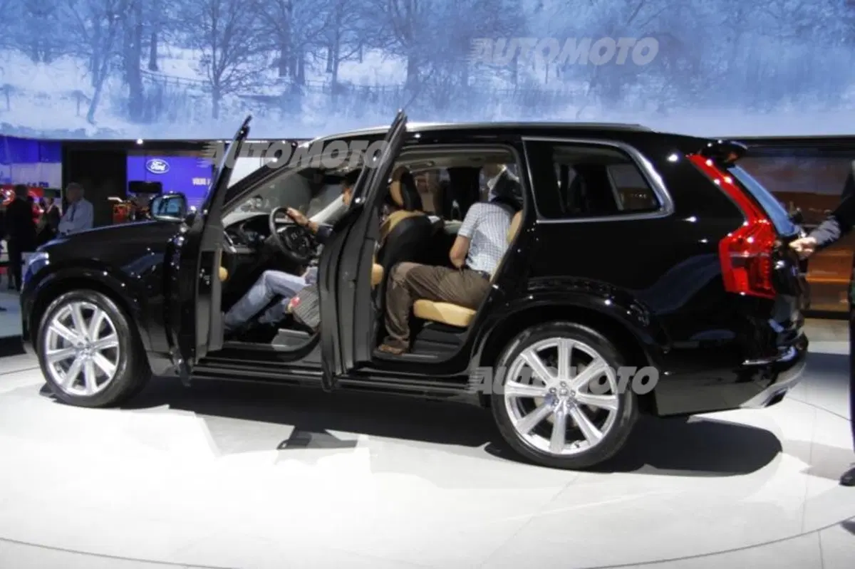Volvo al Salone di Parigi 2014 (9)