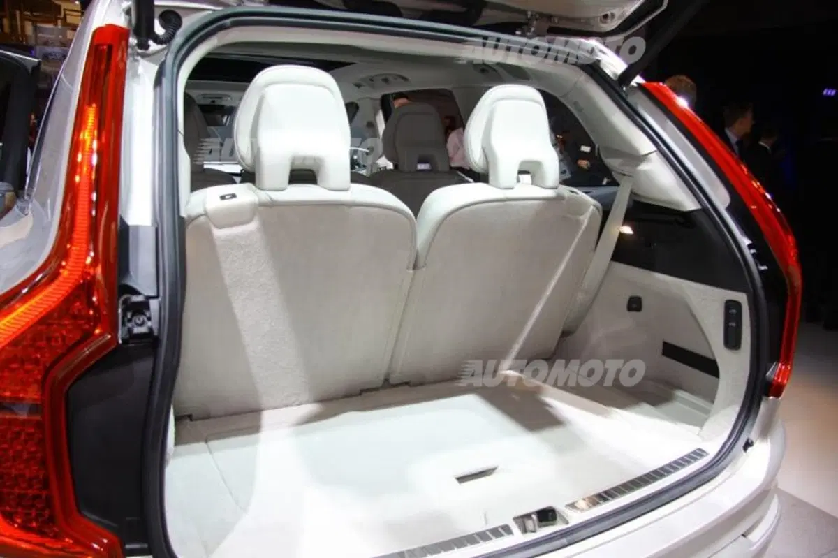 Volvo al Salone di Parigi 2014 (23)