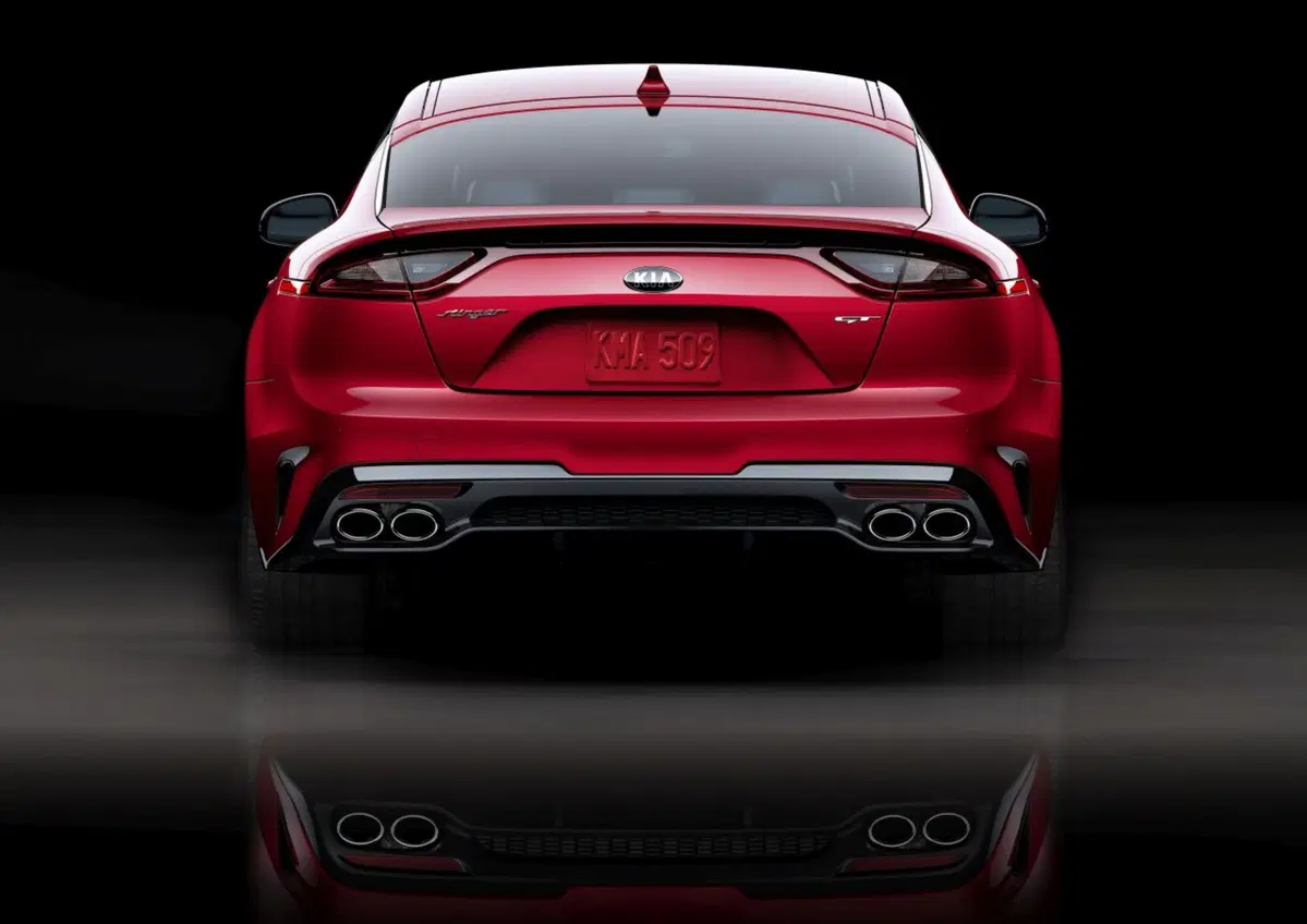 Kia Stinger, la Kia che non t'aspetti (6)
