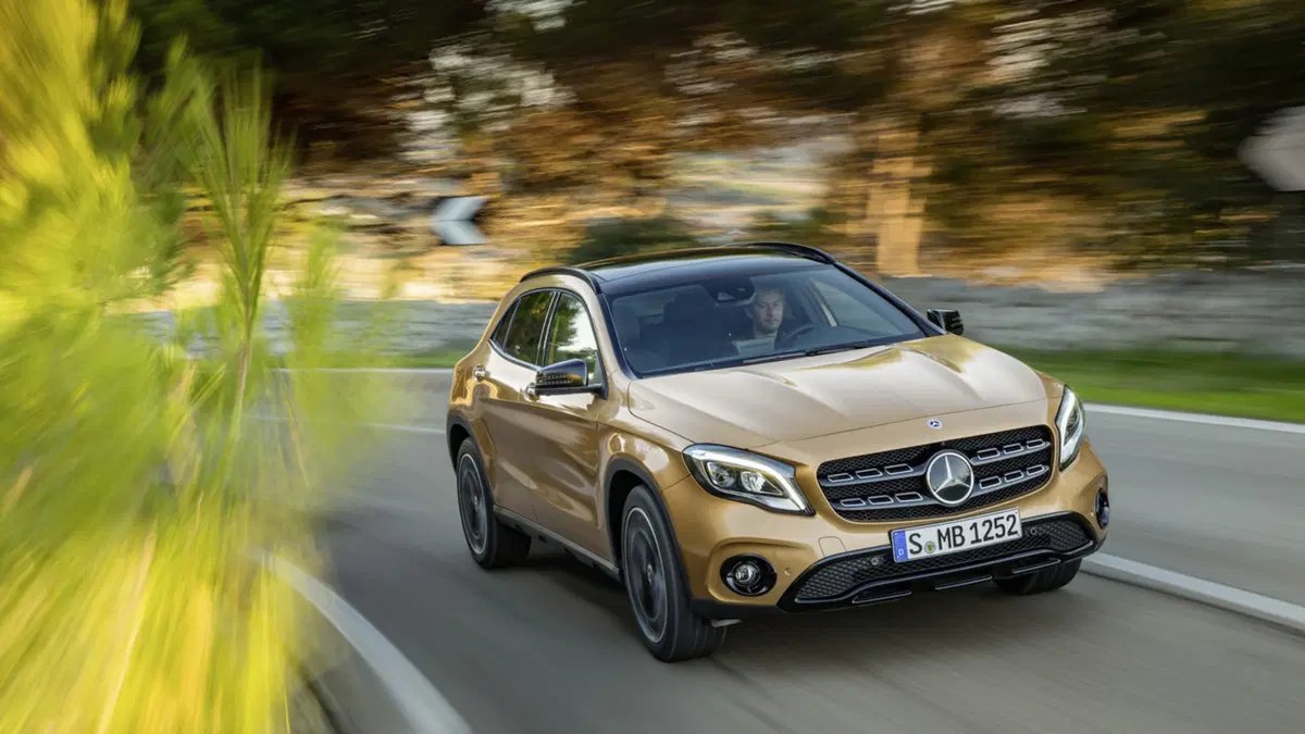 Mercedes GLA restyling, debutto al Salone di Detroit 2017  (13)