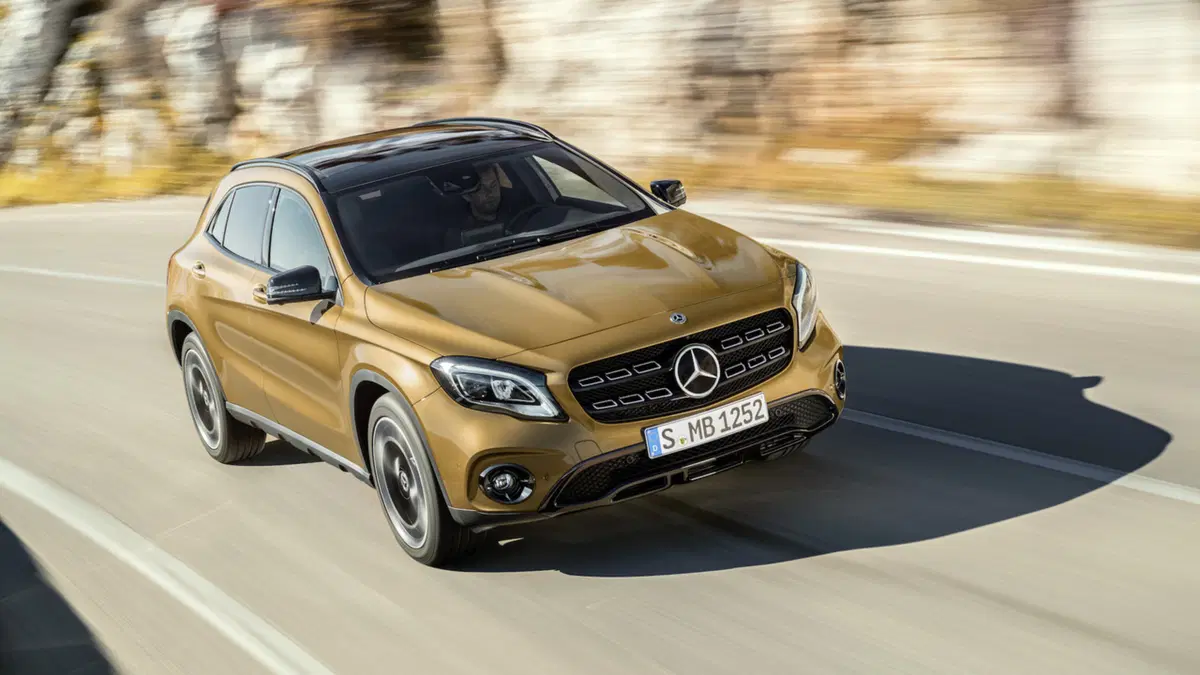 Mercedes GLA restyling, debutto al Salone di Detroit 2017 