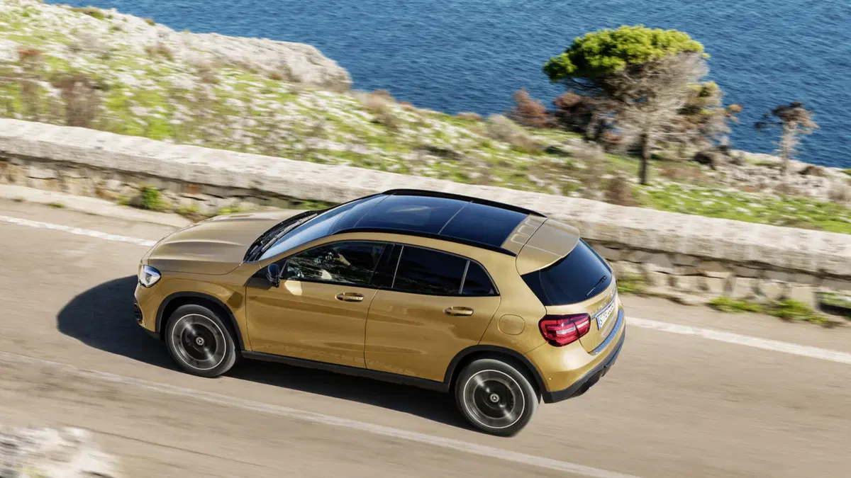 Mercedes GLA restyling, debutto al Salone di Detroit 2017  (15)