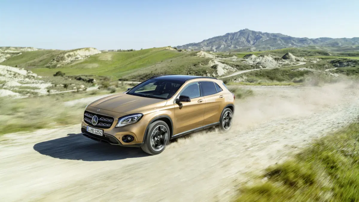 Mercedes GLA restyling, debutto al Salone di Detroit 2017  (16)