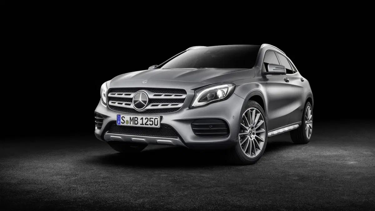 Mercedes GLA restyling, debutto al Salone di Detroit 2017  (20)