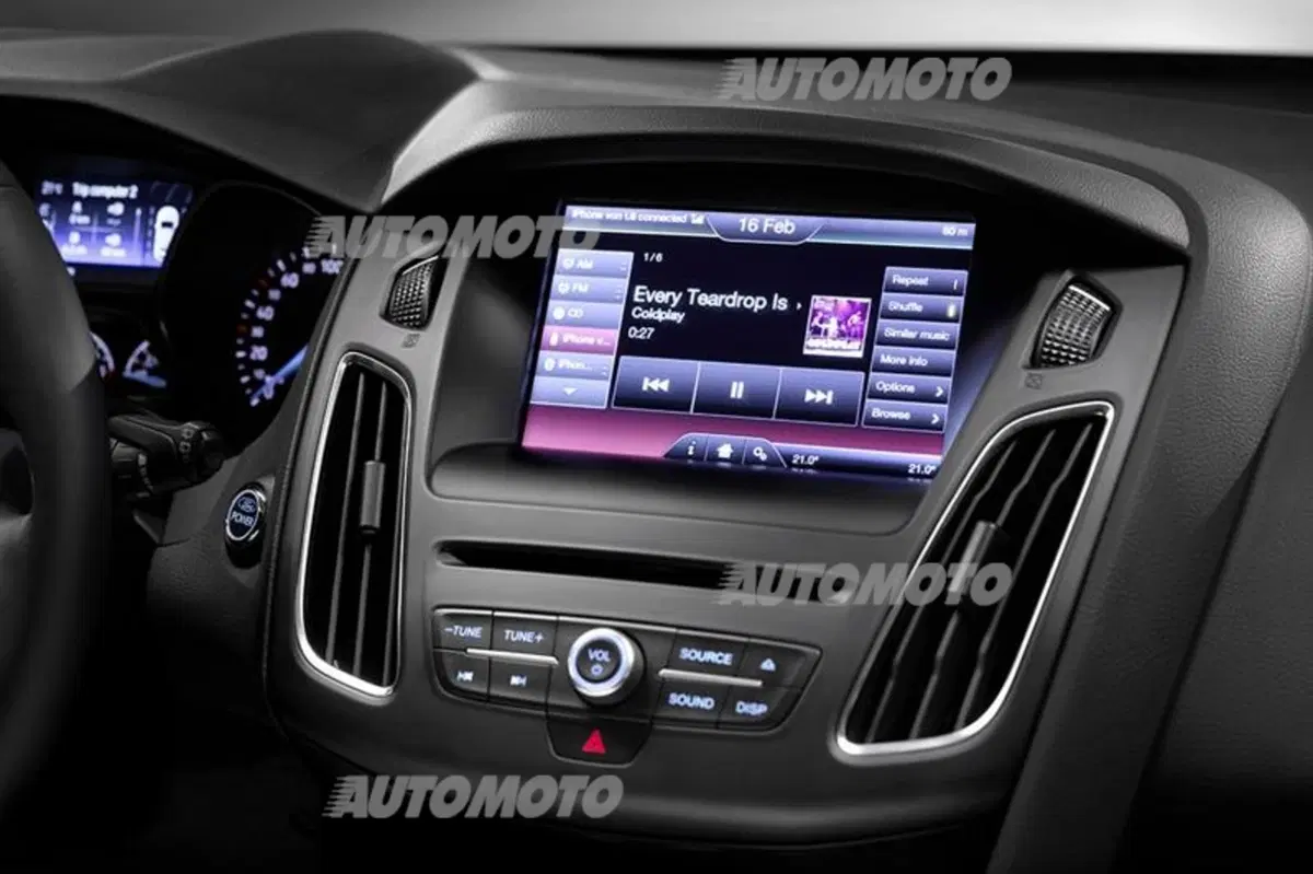 Ford Focus restyling (46)