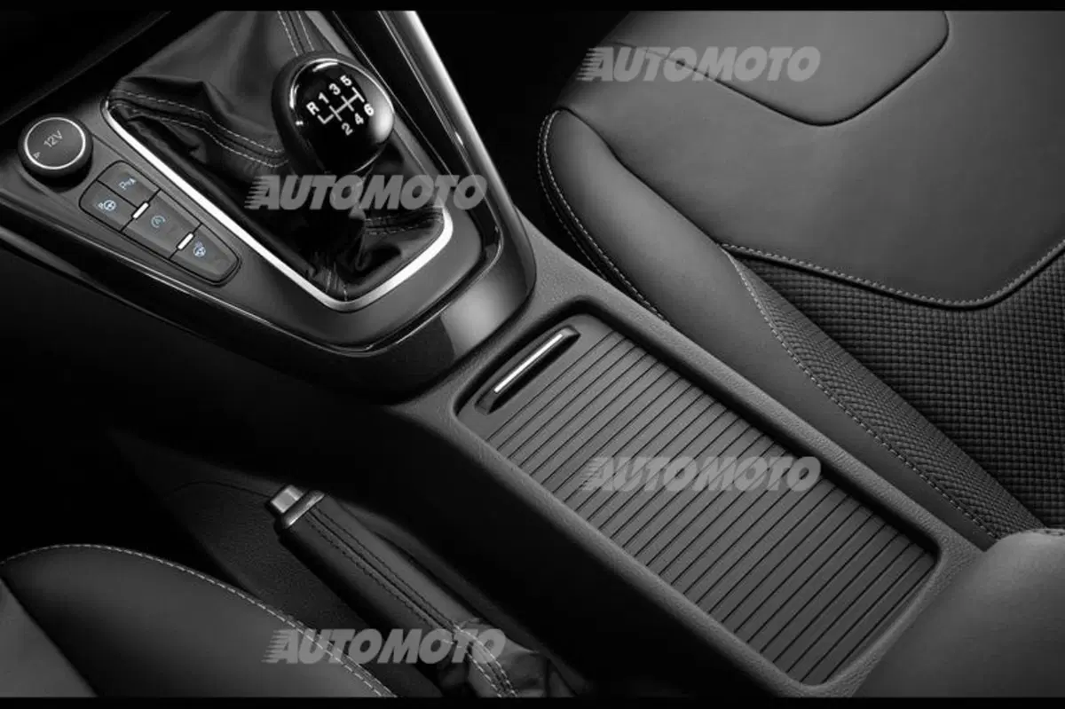 Ford Focus restyling (53)