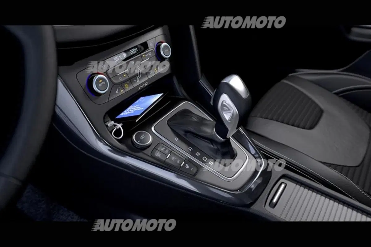 Ford Focus restyling (54)