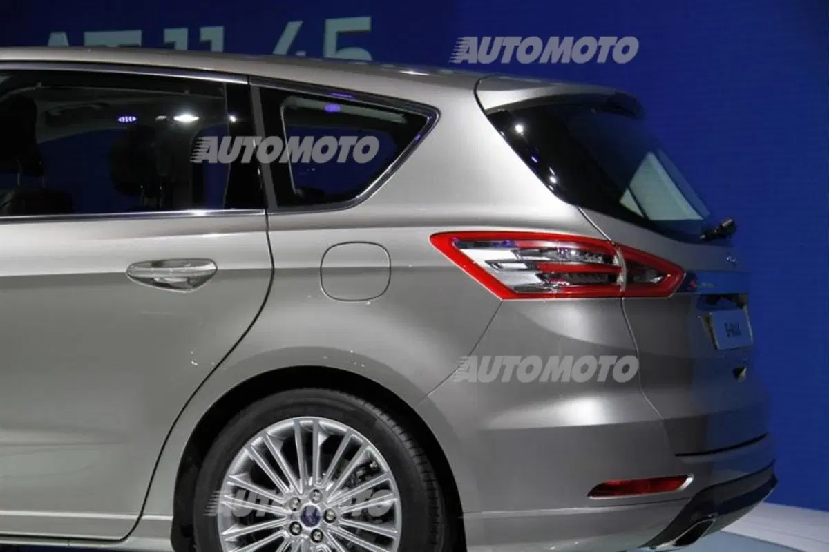 Ford al Salone di Parigi 2014 (7)
