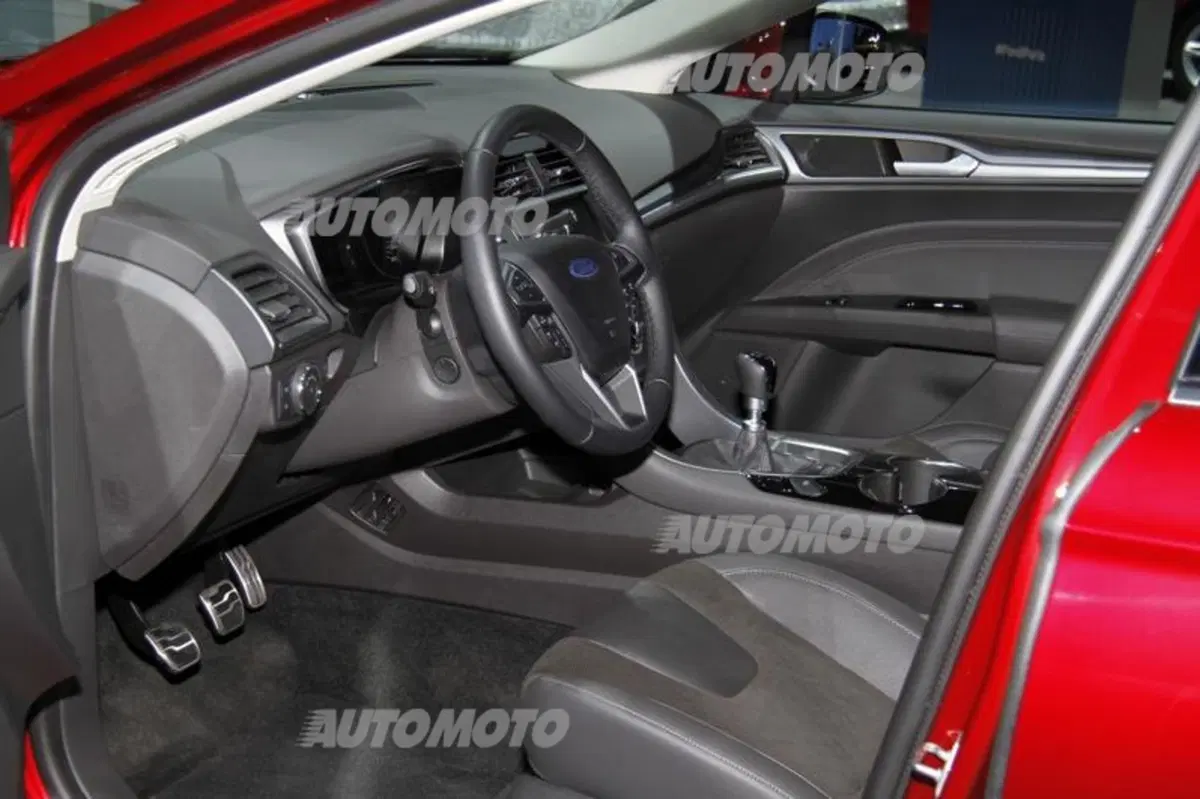 Ford al Salone di Parigi 2014 (39)