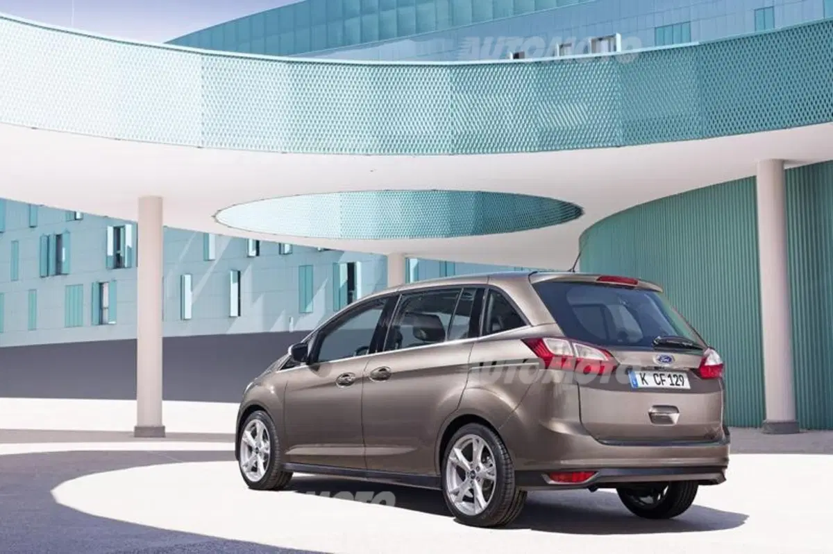 Ford C-MAX facelift (16)