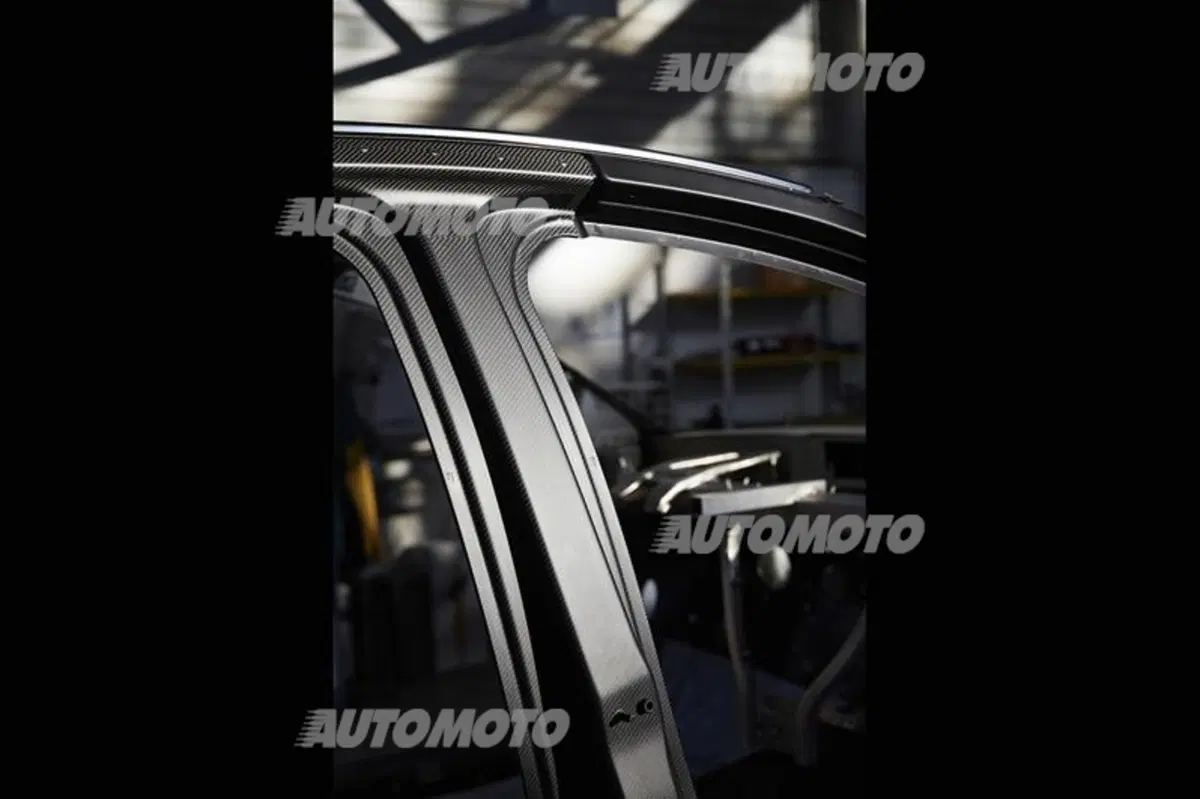 Renault Eolab concept: anche la Losanga vuole l'ibrido (14)