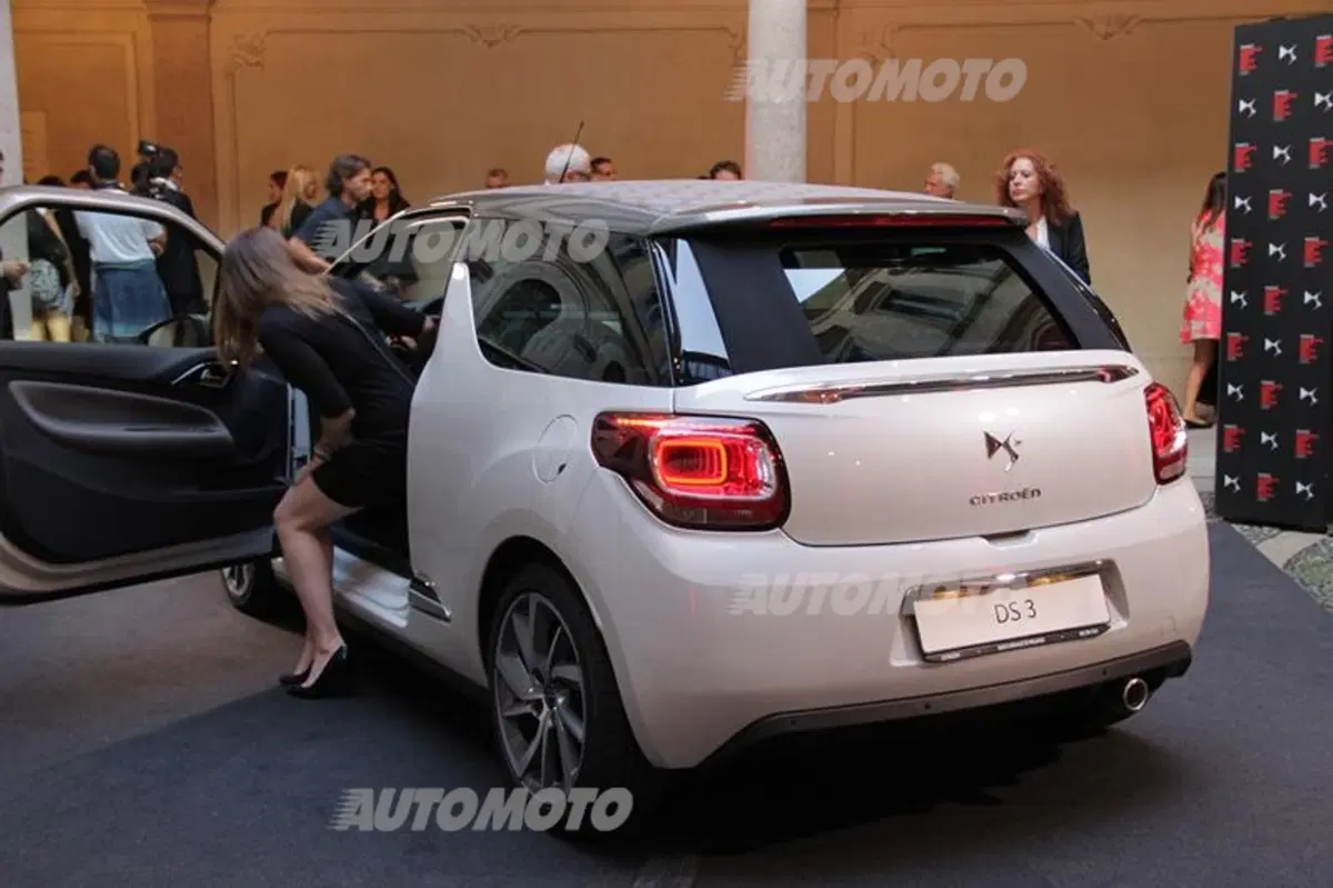 Citroen DS3 protagonista alla Vogue Fashion Night Out di Milano 2014 (12)
