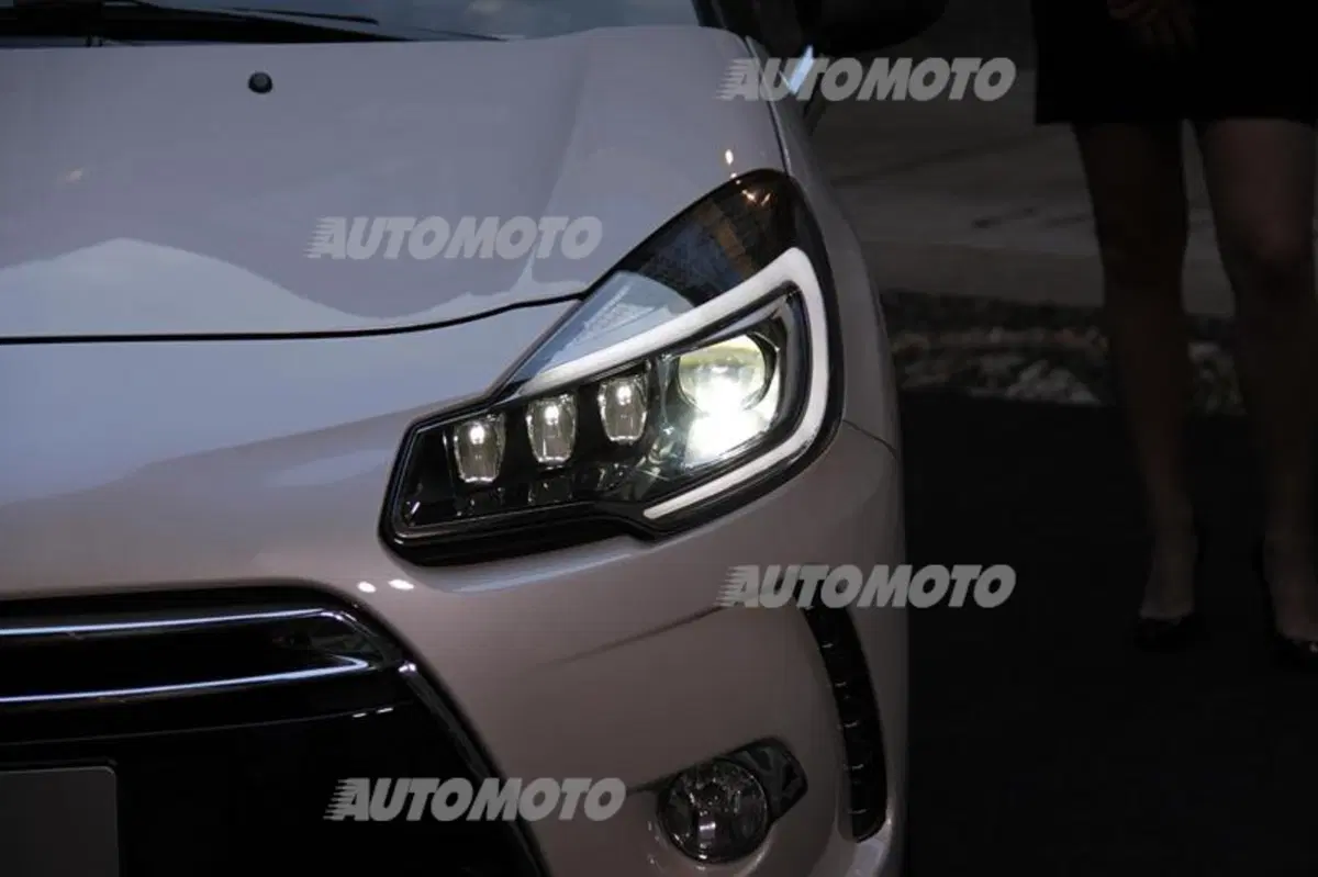 Citroen DS3 protagonista alla Vogue Fashion Night Out di Milano 2014 (21)