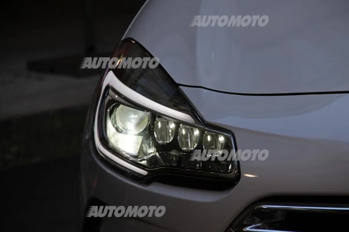 Citroen DS3 protagonista alla Vogue Fashion Night Out di Milano 2014 (22)