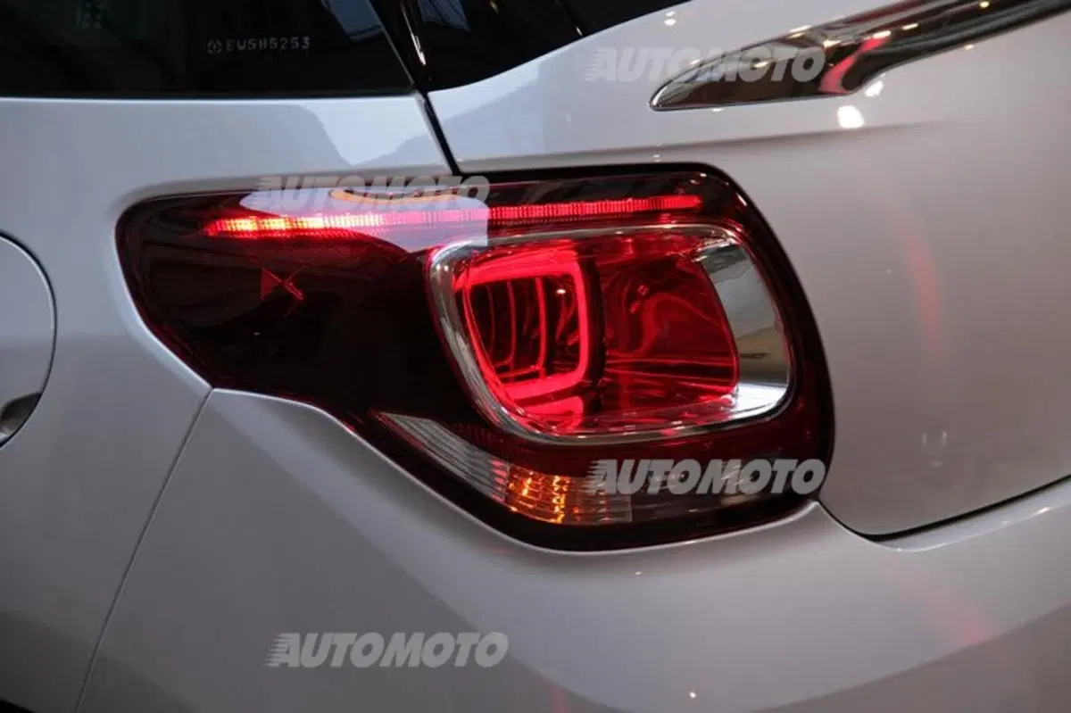 Citroen DS3 protagonista alla Vogue Fashion Night Out di Milano 2014 (25)