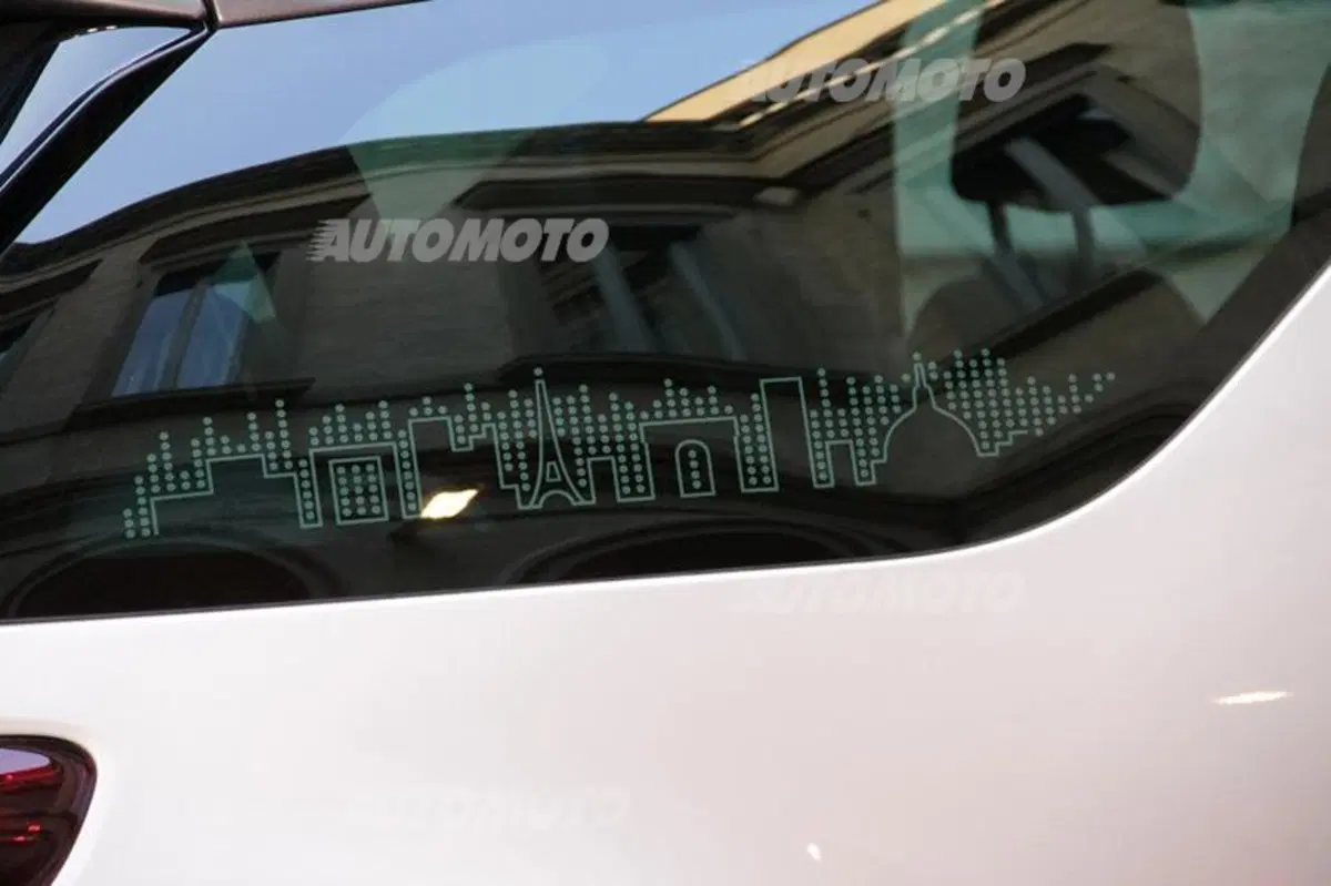 Citroen DS3 protagonista alla Vogue Fashion Night Out di Milano 2014 (27)