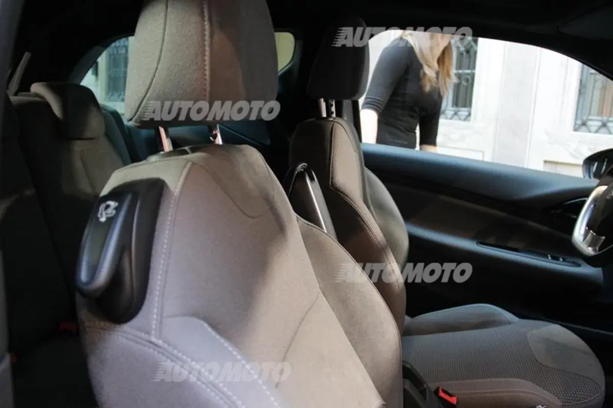 Citroen DS3 protagonista alla Vogue Fashion Night Out di Milano 2014 (35)