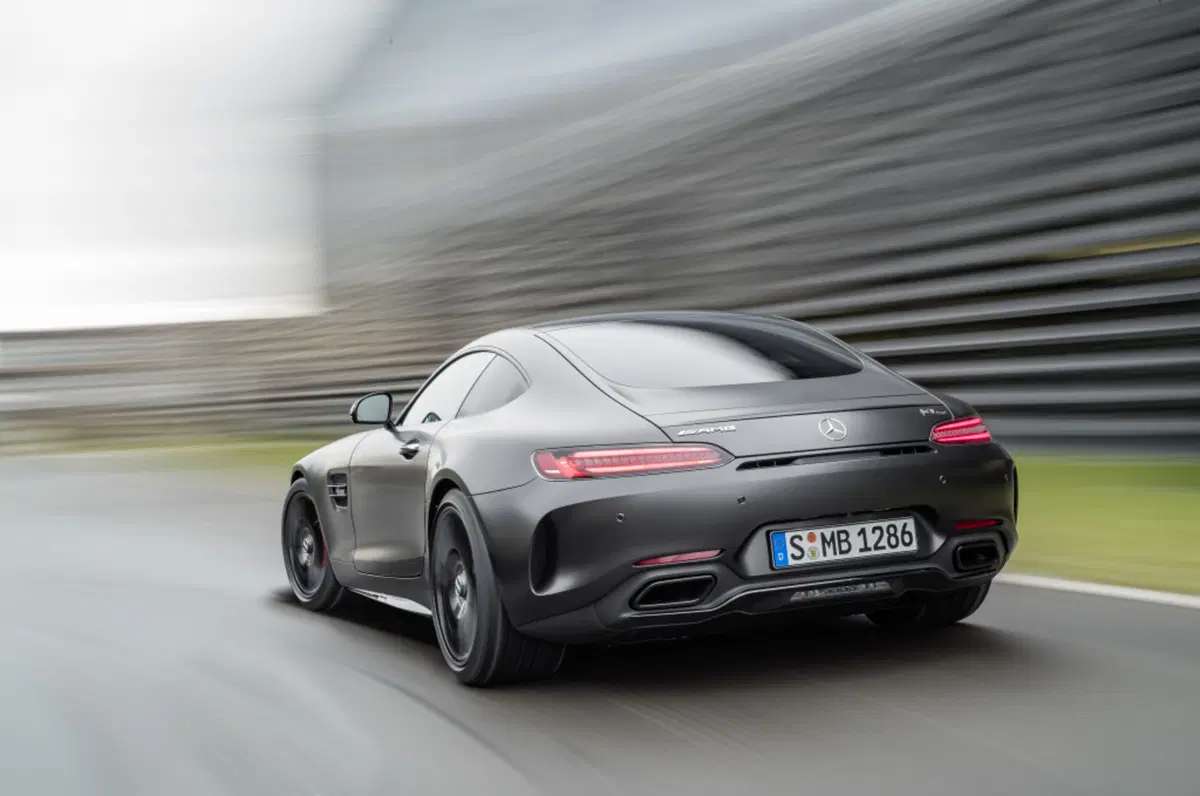 Mercedes-AMG GT C Coupé, esordio al Salone di Detroit 2017 (2)