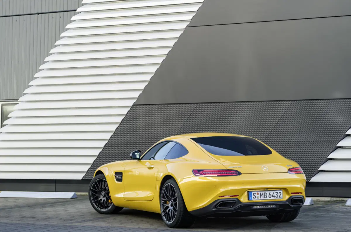 Mercedes-AMG GT C Coupé, esordio al Salone di Detroit 2017 (14)