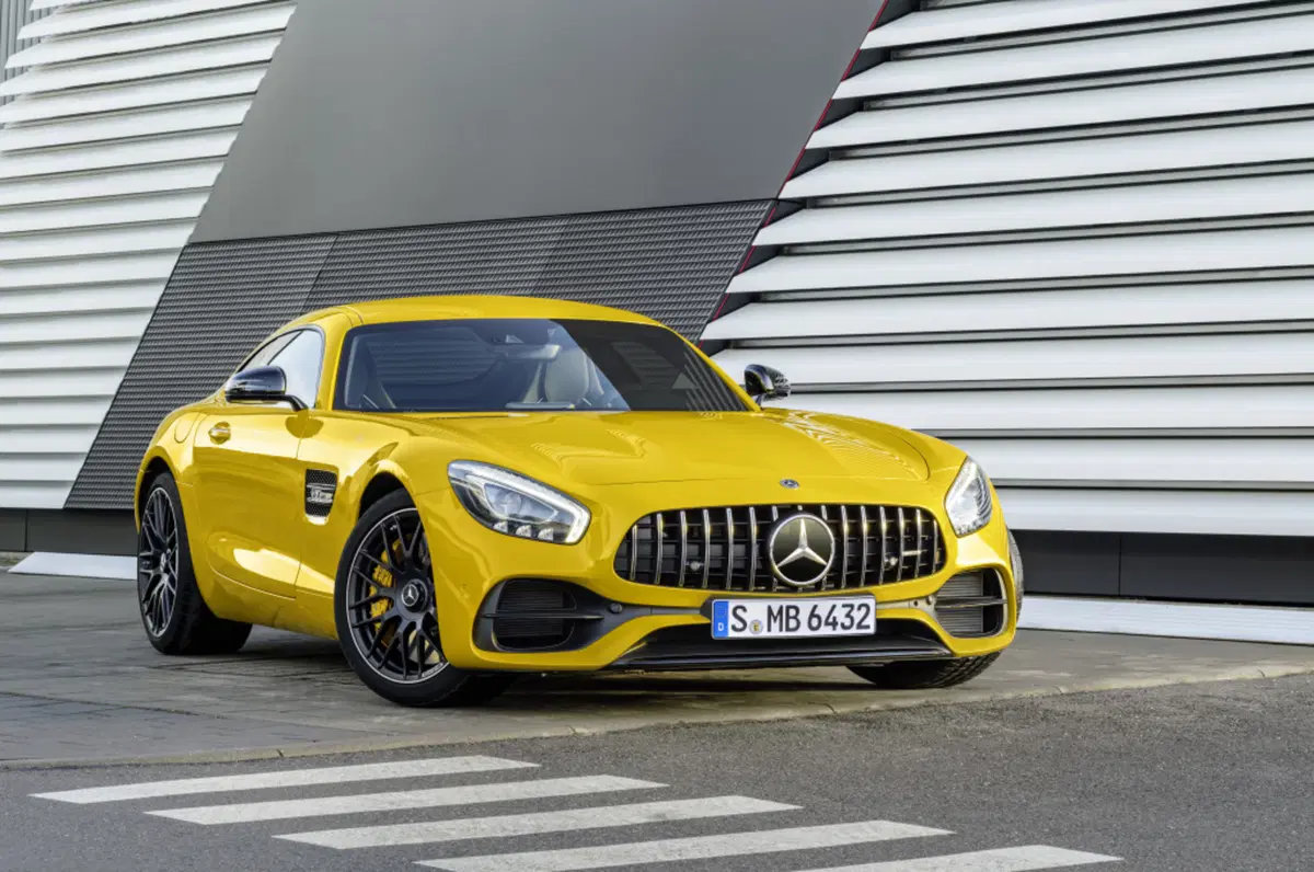 Mercedes-AMG GT C Coupé, esordio al Salone di Detroit 2017 (15)