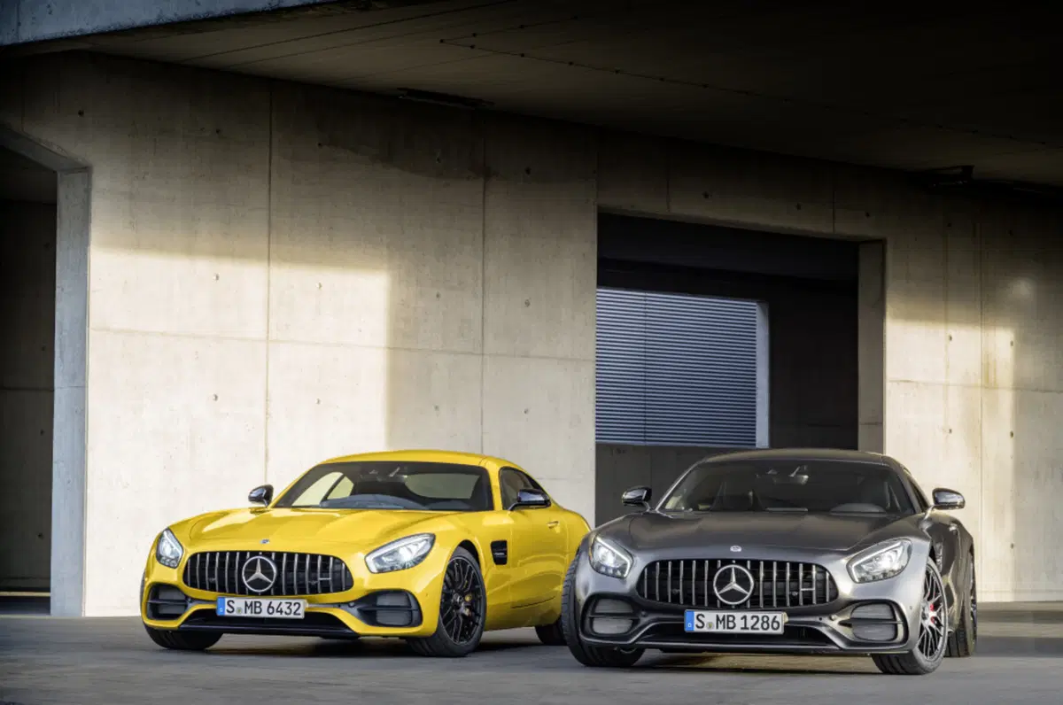 Mercedes-AMG GT C Coupé, esordio al Salone di Detroit 2017 (16)