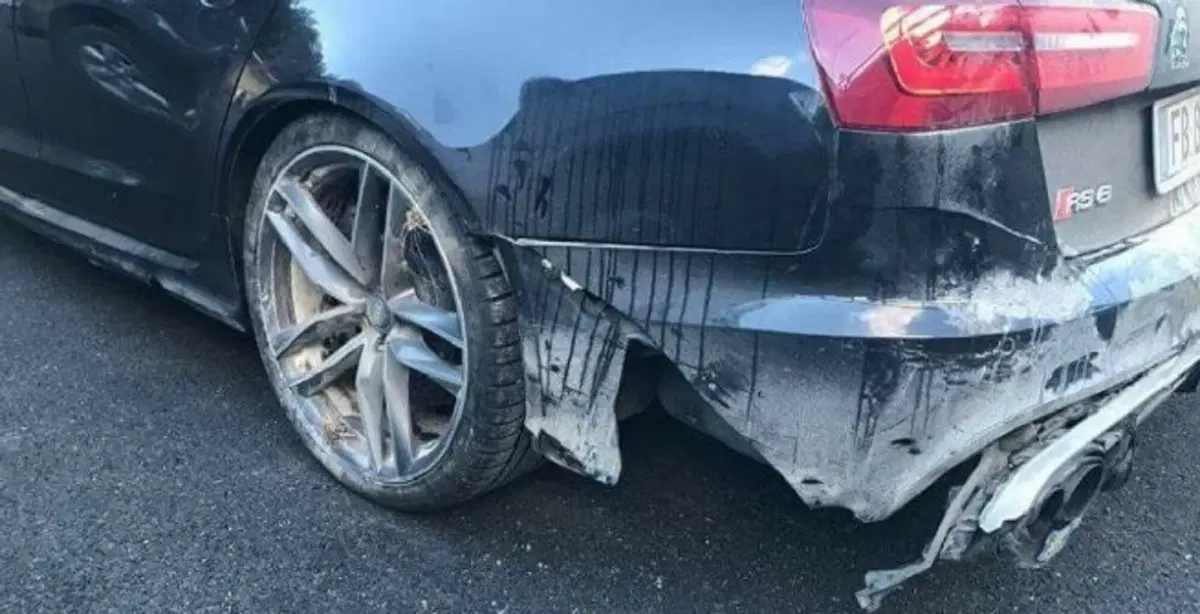 Valentino Rossi: incidente sulla neve con l'Audi RS6 (4)