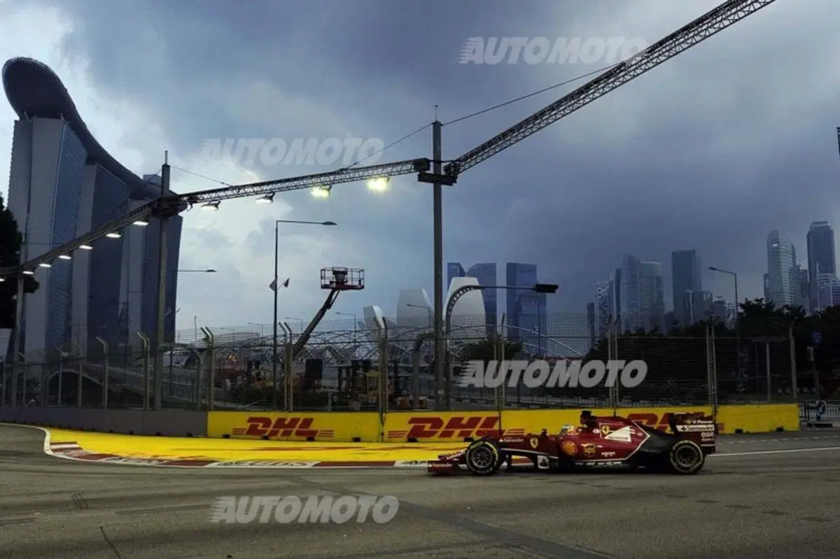 Formula 1 Singapore 2014: Hamilton domina le libere del venerdì