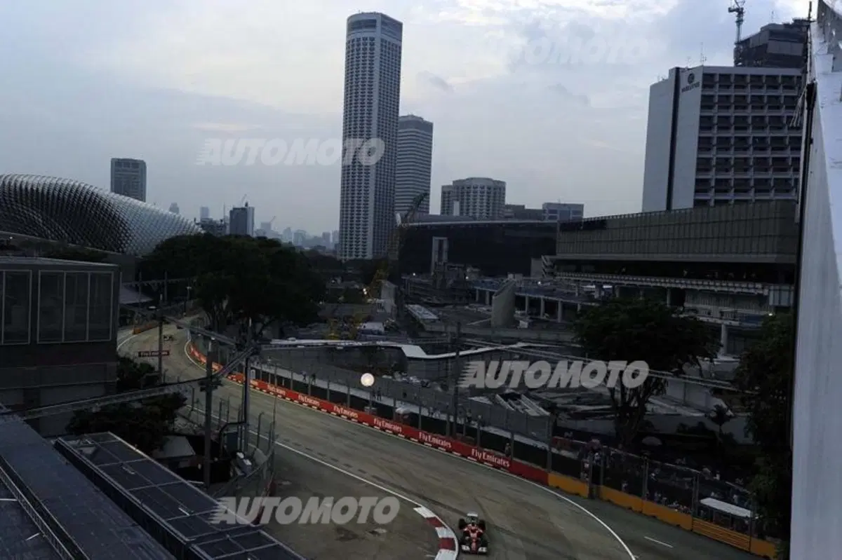 Formula 1 Singapore 2014: Hamilton domina le libere del venerdì (3)