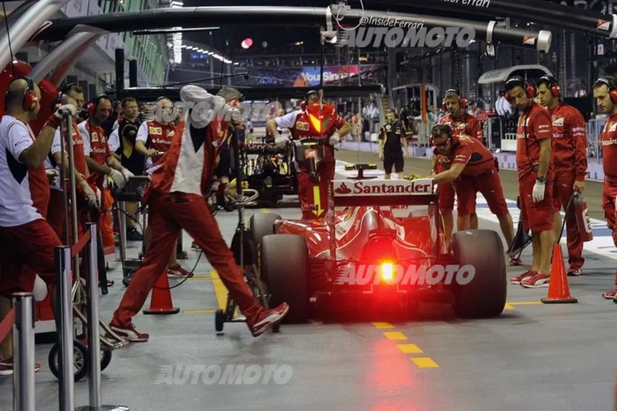 Formula 1 Singapore 2014: Hamilton domina le libere del venerdì (9)