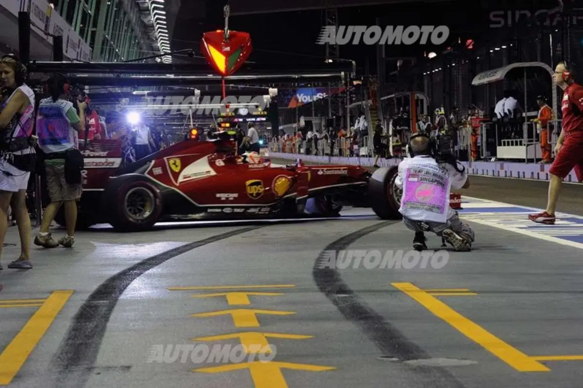 Formula 1 Singapore 2014: Hamilton domina le libere del venerdì (12)