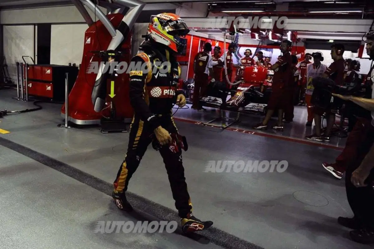 Formula 1 Singapore 2014: Hamilton domina le libere del venerdì (13)