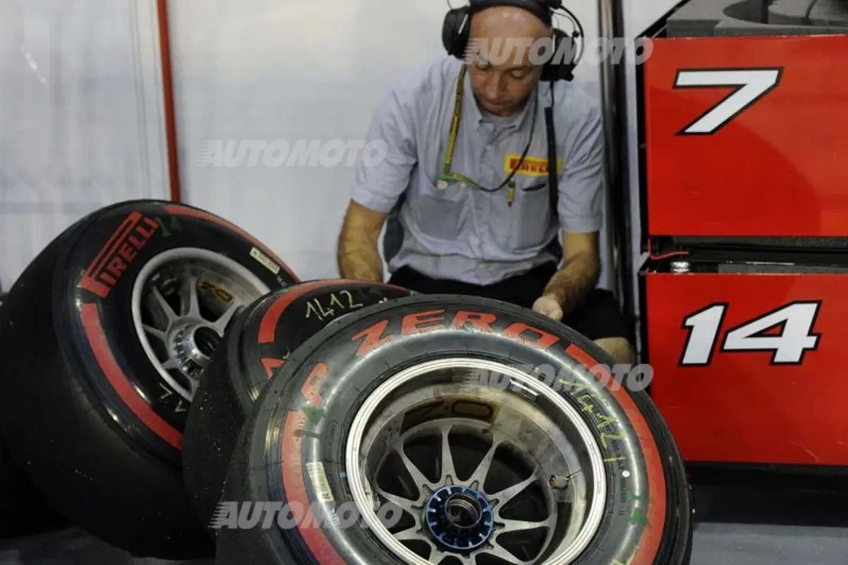 Formula 1 Singapore 2014: Hamilton conquista la pole (13)