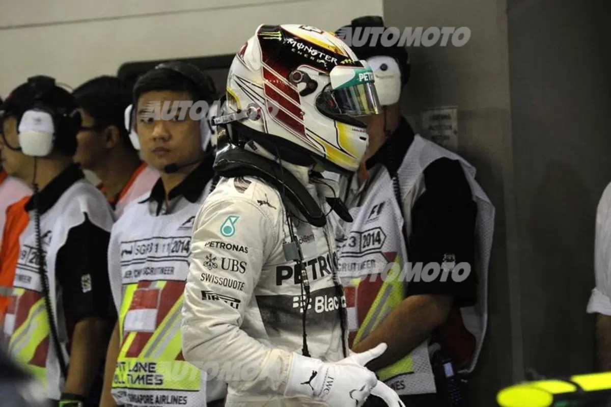 Formula 1 Singapore 2014: Hamilton conquista la pole (16)