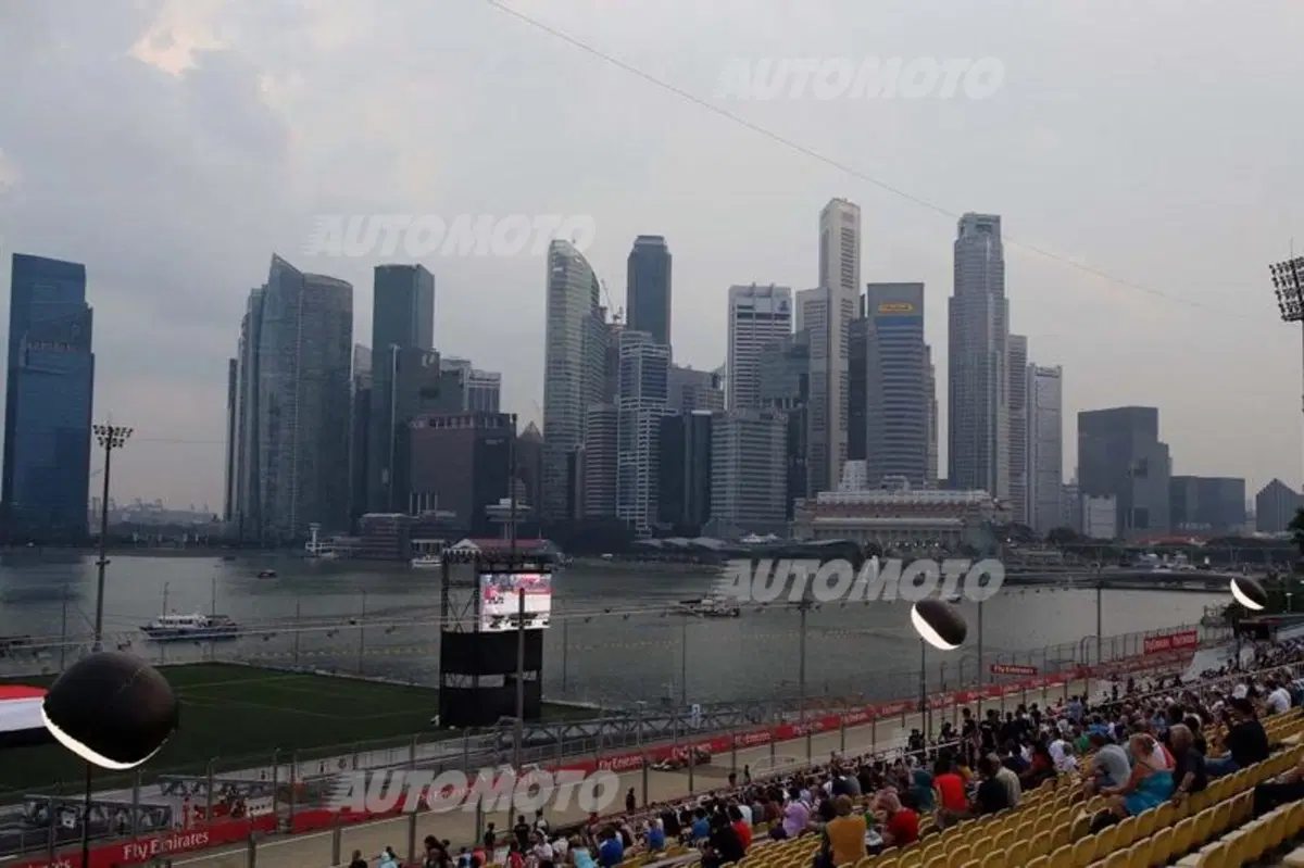Formula 1 Singapore 2014: Hamilton conquista la pole (19)