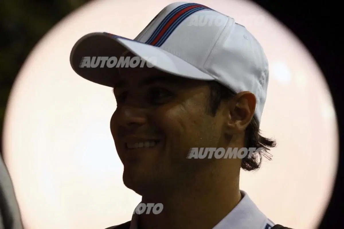 Formula 1 Singapore 2014: Hamilton conquista la pole (25)