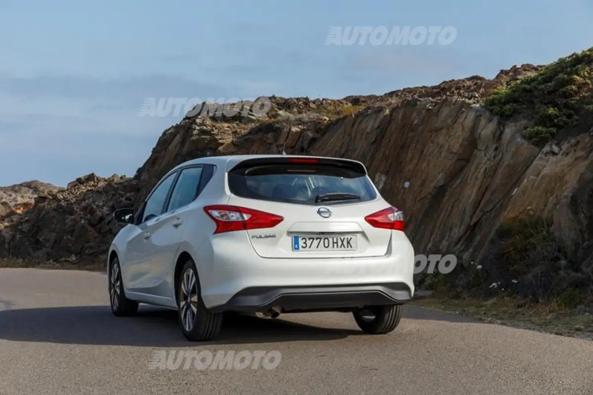 Nissan Pulsar (8)