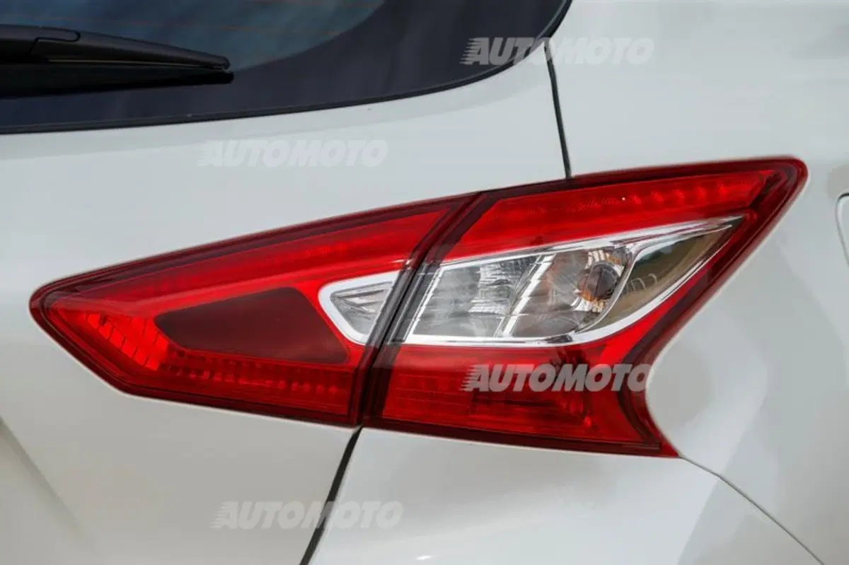 Nissan Pulsar (17)