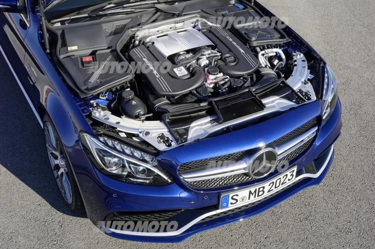 Mercedes Classe C63 AMG e C63 AMG S (17)