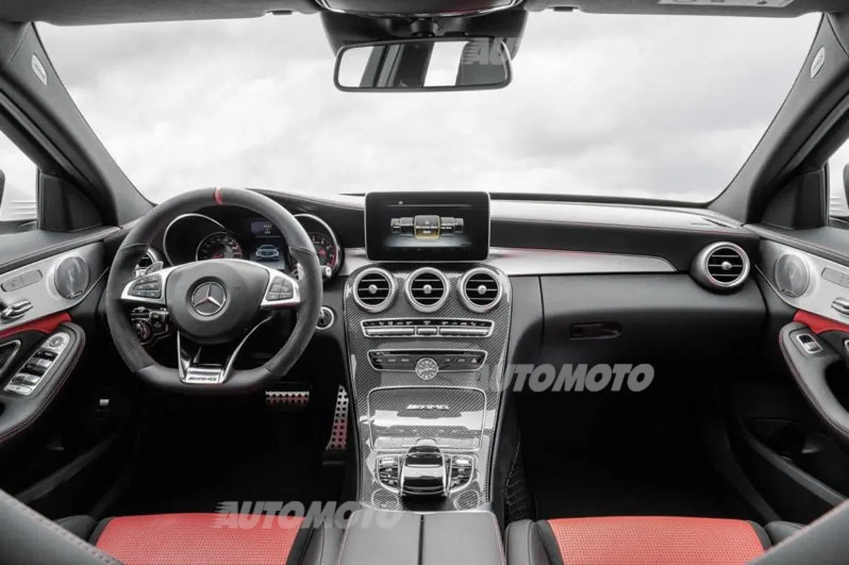 Mercedes Classe C63 AMG e C63 AMG S (21)