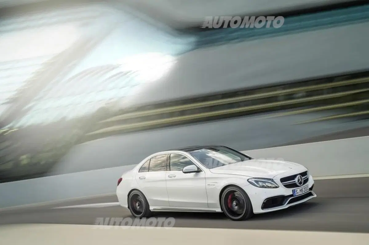 Mercedes Classe C63 AMG e C63 AMG S (24)