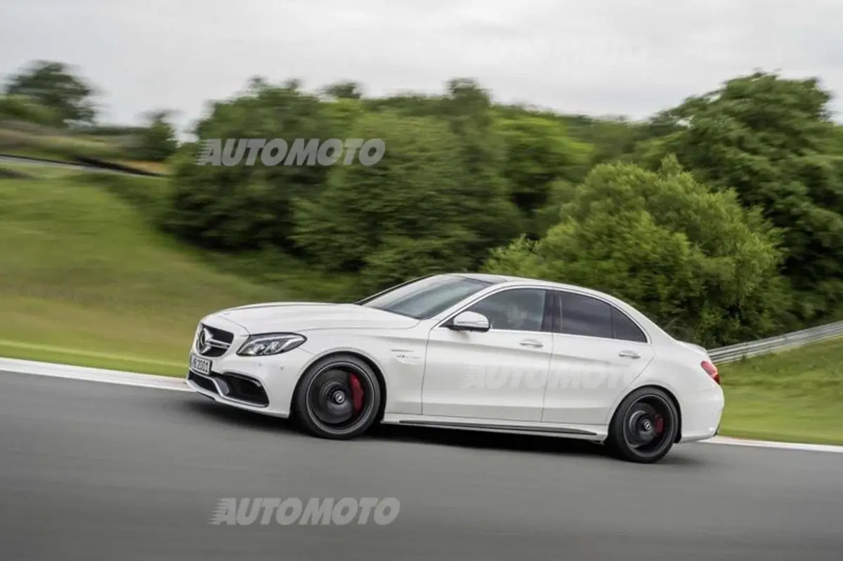 Mercedes Classe C63 AMG e C63 AMG S (27)