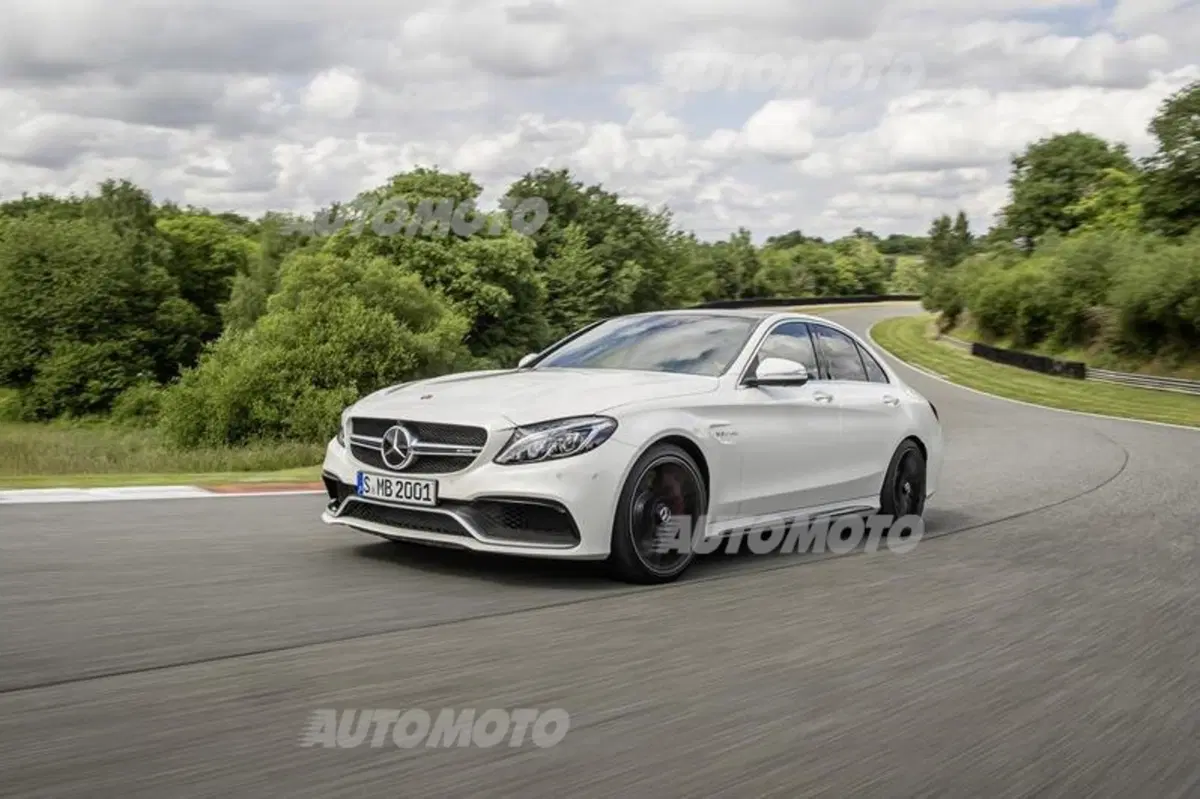 Mercedes Classe C63 AMG e C63 AMG S (30)