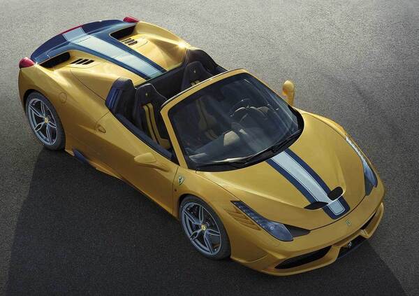 Ferrari 458 Speciale A: perde il tetto, ma solo per pochi