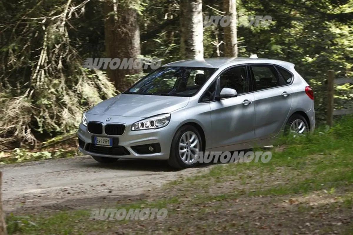 BMW Serie 2 Active Tourer (32)